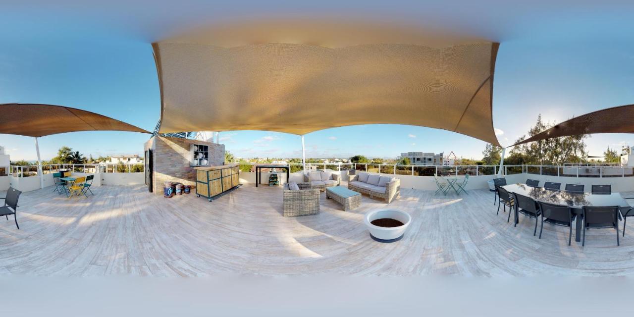 Penthouse - Private Roof Terrace - Sea & Mountain View Lejlighed Grand-Baie Eksteriør billede